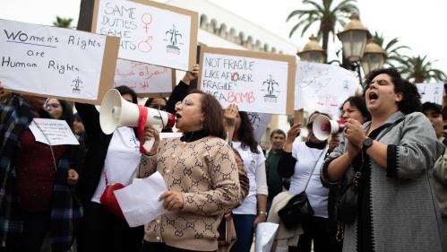 Maroc : les femmes espèrent venir à bout de « l’injustice juridique, des discriminations et des violences » avec la réforme du Code de la famille