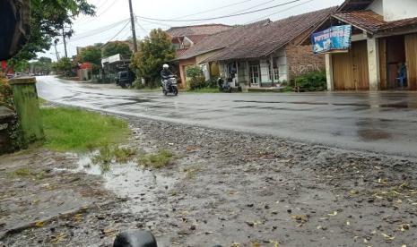 Prakiraan Cuaca: Banten Berpotensi Hujan Ringan dan Sedang Siang Ini