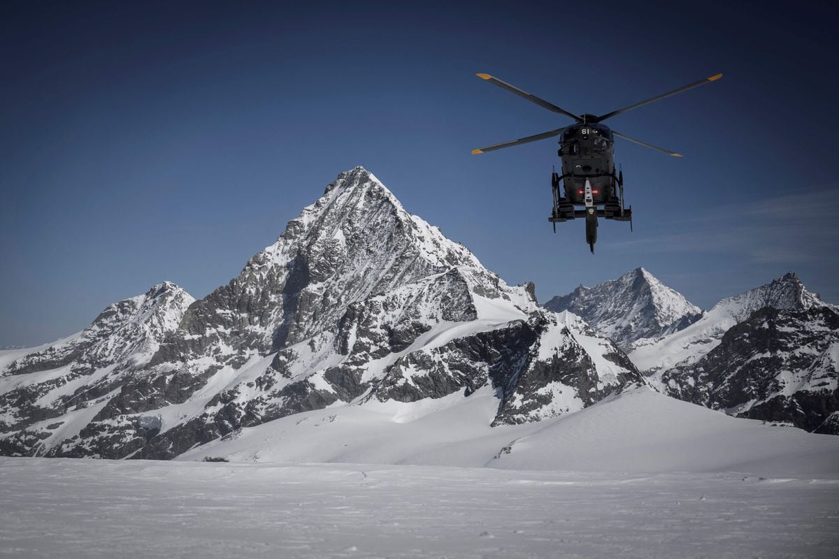 Plusieurs personnes emportées par une avalanche près de Zermatt en Suisse