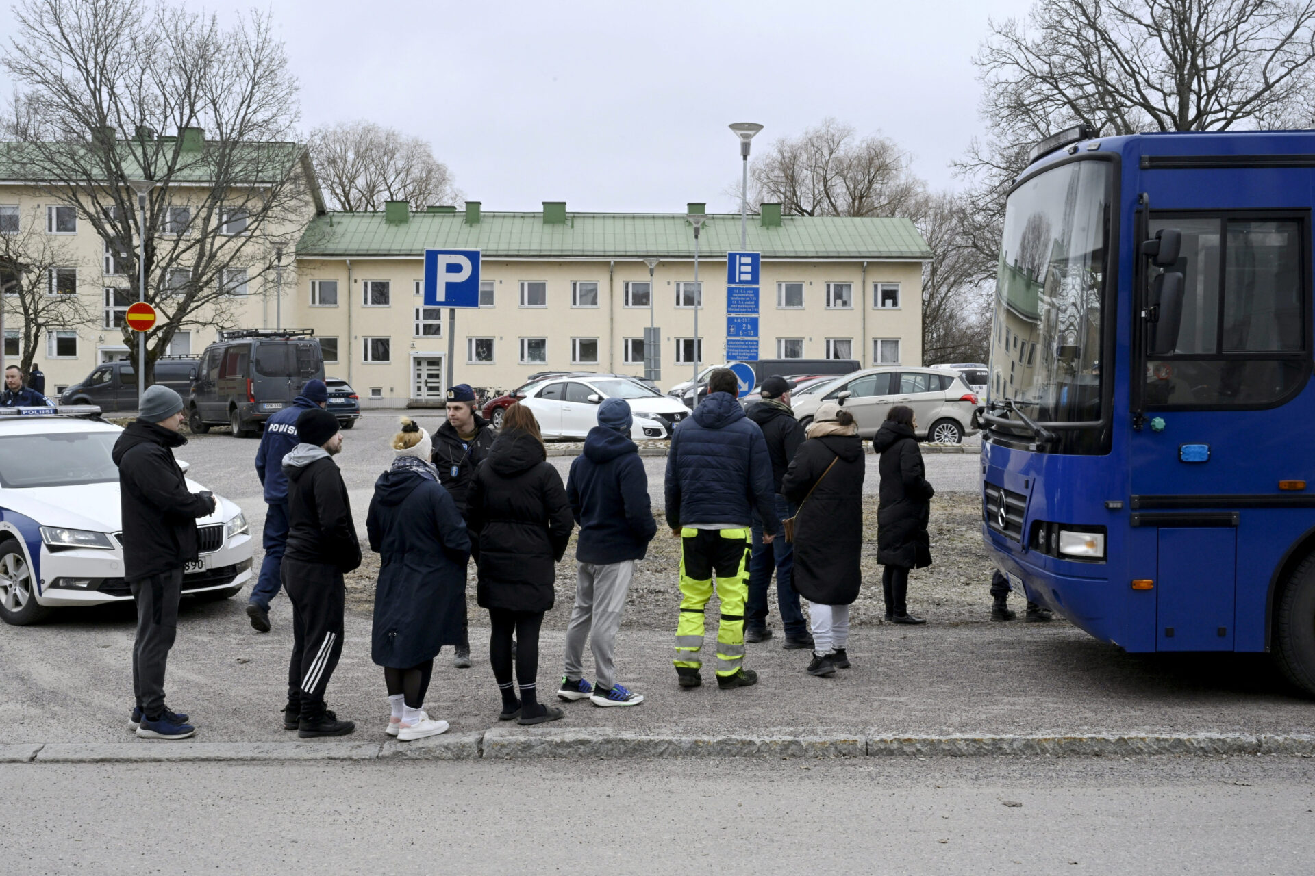 Finlande : un mort et deux blessés après une fusillade dans une école, le suspect de 12 ans appréhendé