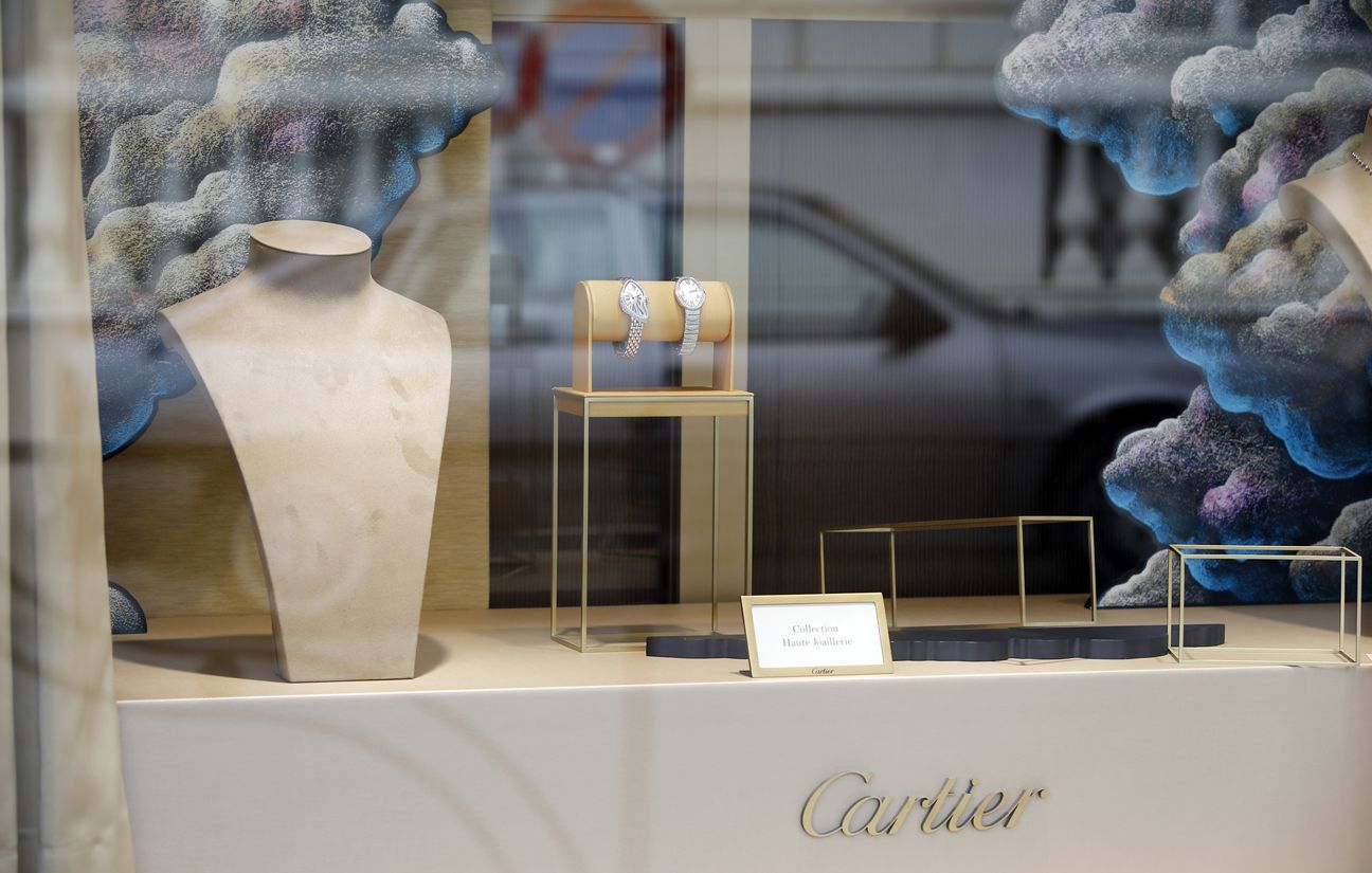 Un Mexicain achète des boucles d’oreilles Cartier à 28 euros au lieu de 28.000 euros et fait plier le géant du luxe